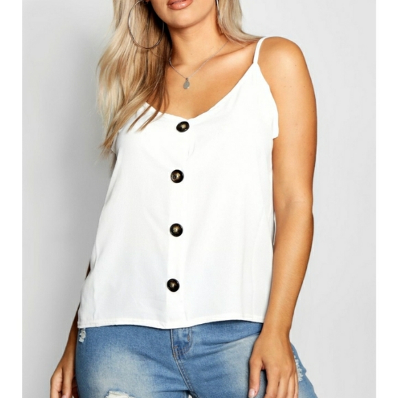 Boohoo Plus Tops - 🆕️ Plus Button Front Woven Cami